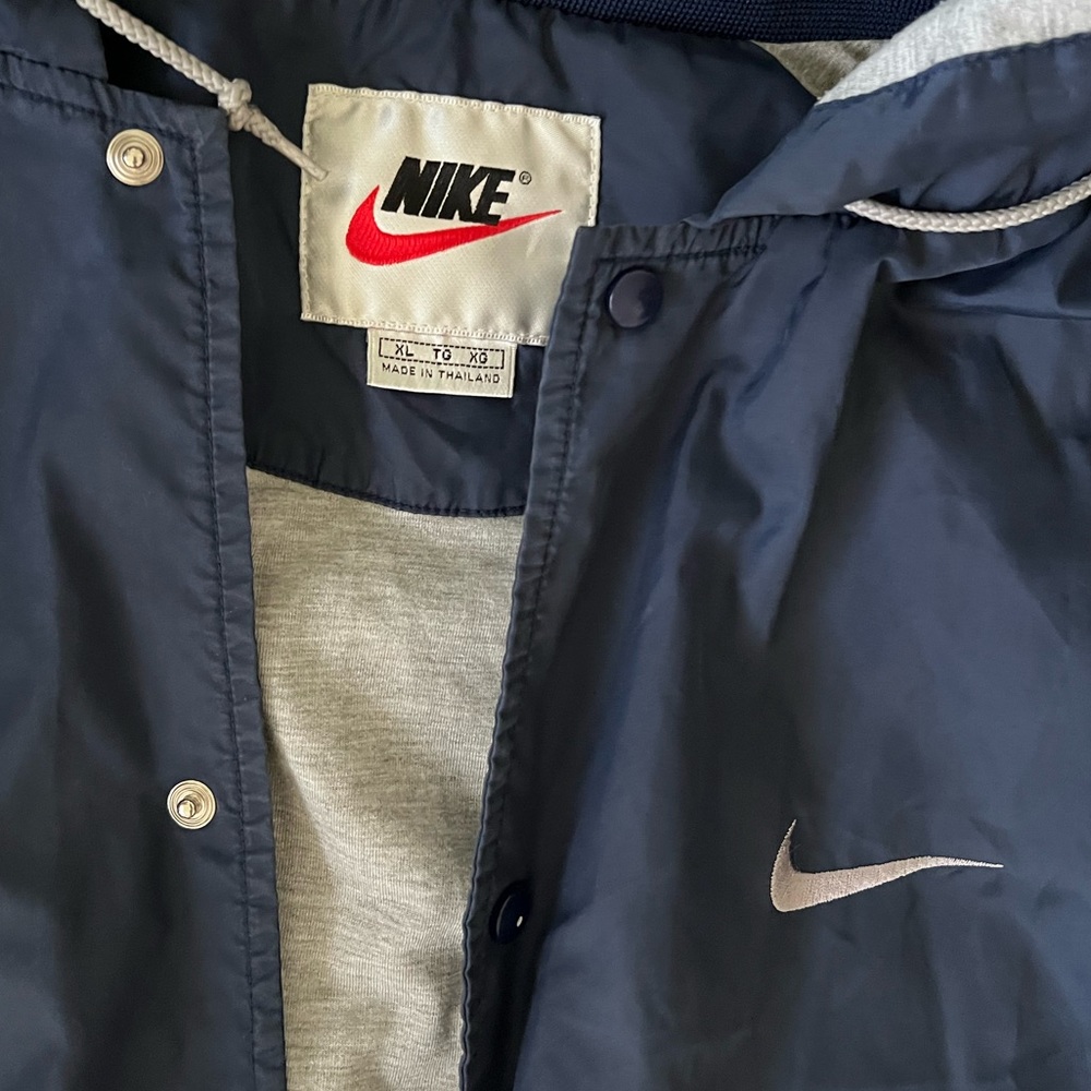 Nike Jacket - Picture 5 of 7